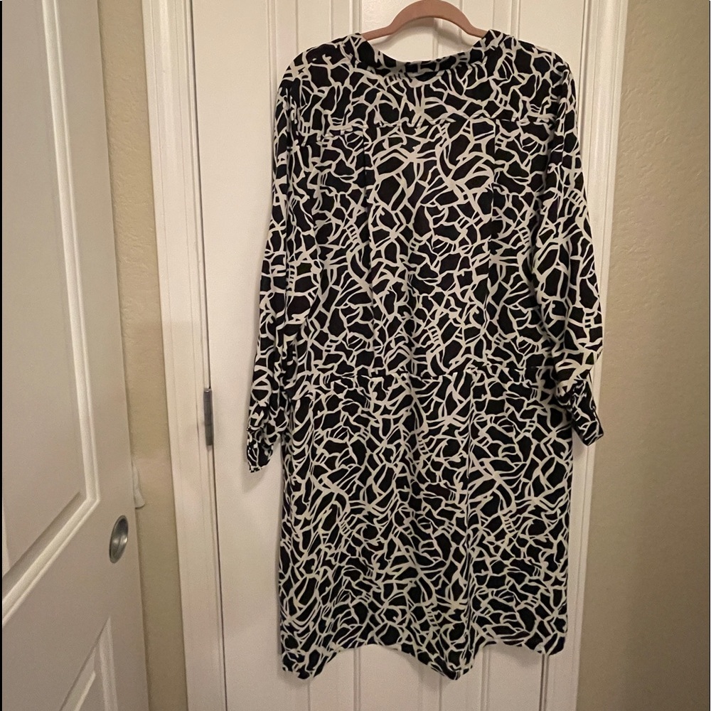 White and black dress NWT